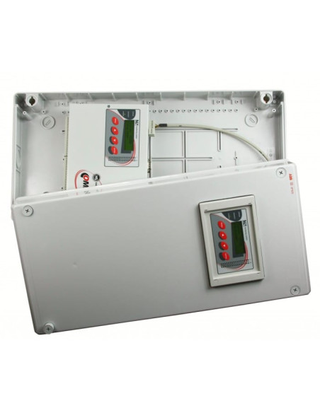 Enregistreur de données MS55D dans un boîtier de protection IP54 avec bornier connecté au couvercle